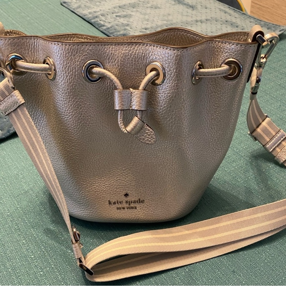 NWT Kate Spade Silver Metallic Bucket Bag